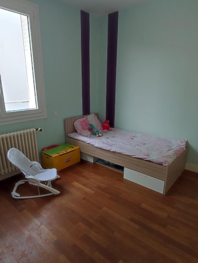 Agreable Appartement Familial Avec Jardin ブロワ エクステリア 写真